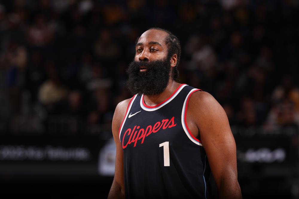 还是防守回 还是防守回